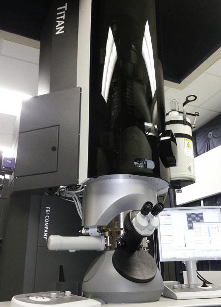 Titan STEM/TEM microscope in laboratory